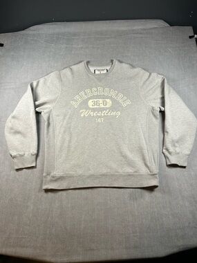 Abercrombie & Fitch Light Gray Crewneck Sweatshirt with Varsity Logo Size Large